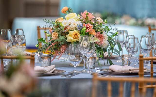 Hotel Champlain Burlington, Curio Collection by Hilton