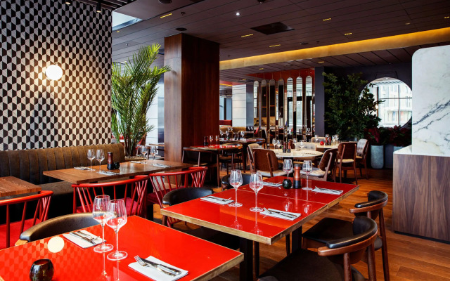 Clarion Hotel The Hub