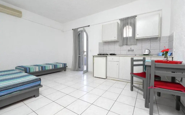 Maria Hotel Apartments And Studios