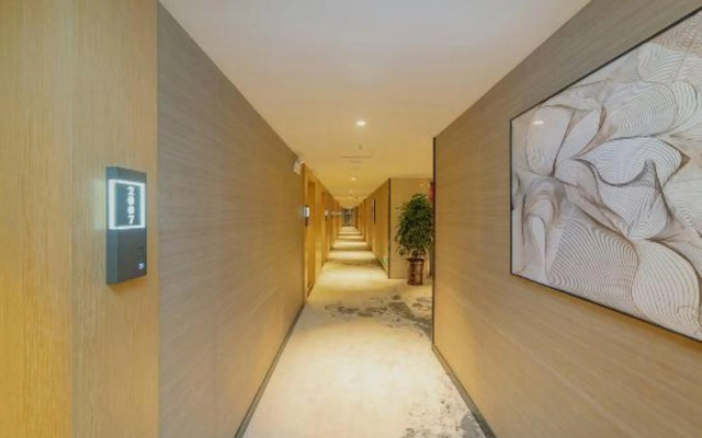 Carrison Yuehe Hotel