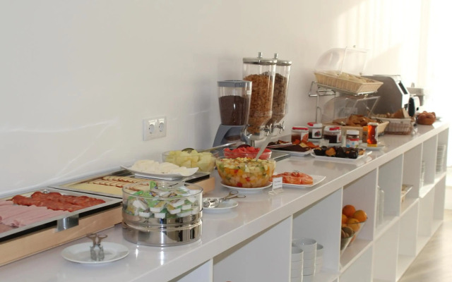 Hotel Alcaide