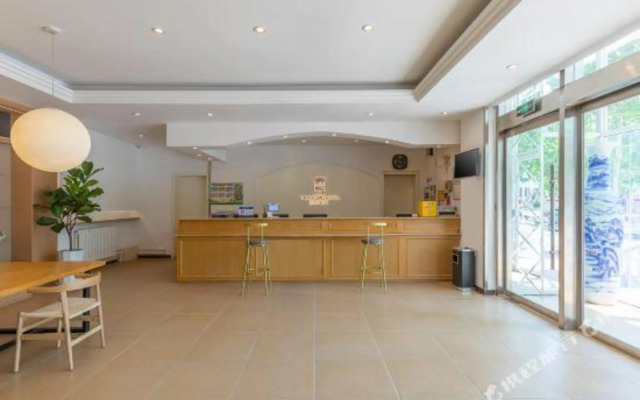 Taisheng Business Hostel