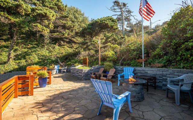 Sailor Jack's Oceanfront Inn