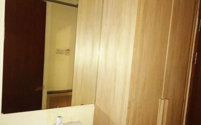 Ams Penthouse