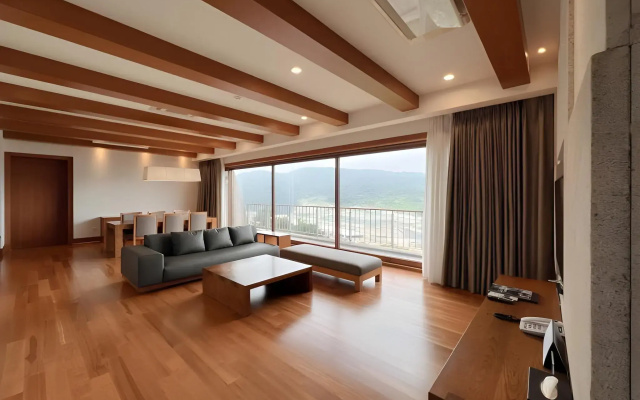 Blue One Resort