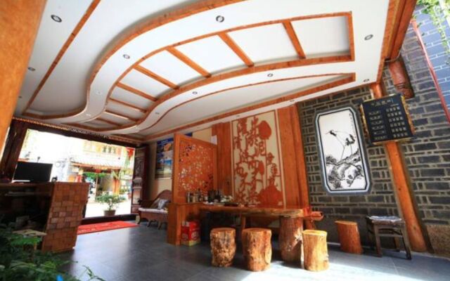The Pearl Inn