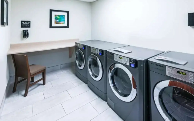 Hampton Inn & Suites Tulsa-Woodland Hills 71st-Memorial