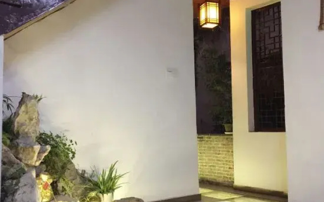 Shiguangli Inn