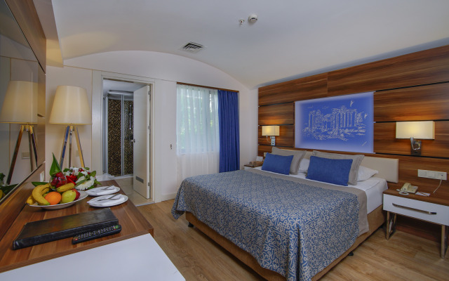 Limak Atlantis De Luxe Hotel & Resort