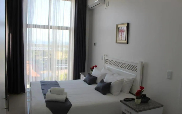 Royal Ushaka Hotel- Morningside