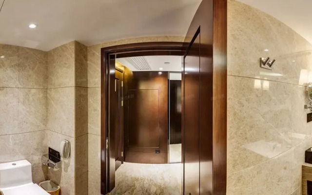 Pavilion Century Tower Hotel