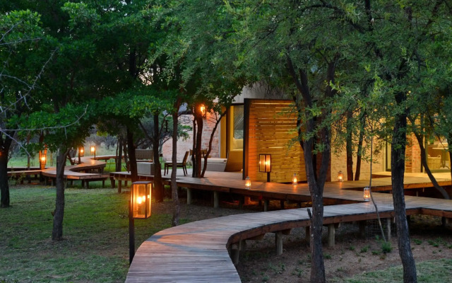 Ngala Lodge