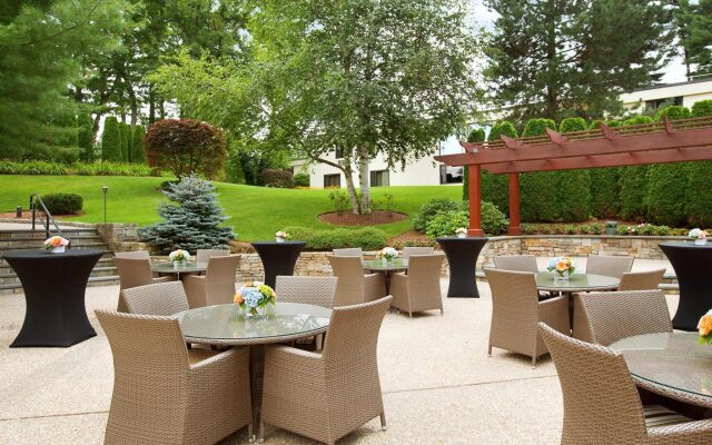 DoubleTree by Hilton Boston/Bedford Glen