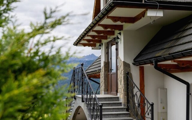 Krolewska Apartment Mountain by Renters