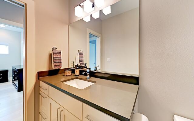 Kulhman Home 3 Bedrooms 2.5 Bathrooms Home