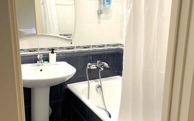 Апартаменты на улице Инициативная 8 корп. 1