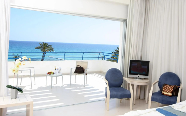 Vrissiana Boutique Beach Hotel