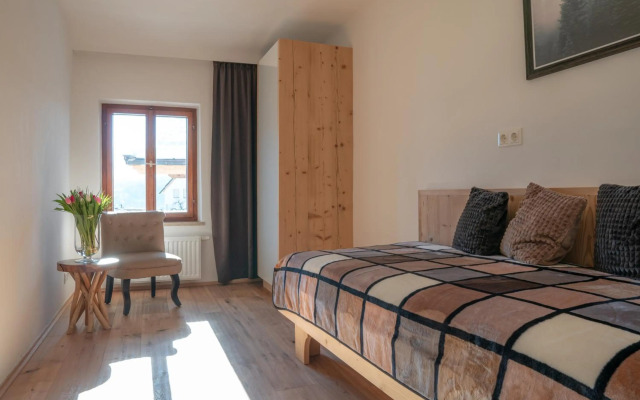 Traditionell-modernes Haus in Hötting