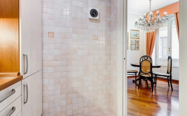 Trevi Fountain Apartments