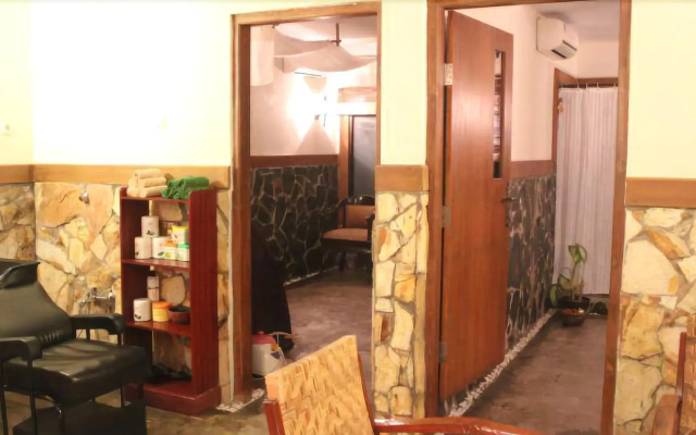 Cantya Hotel