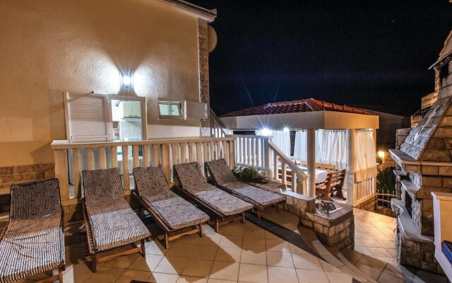 Nice Home in Sevid With 6 Bedrooms and Outdoor Swimming Pool