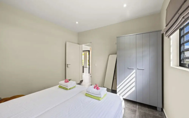 Villa Amber with pool at mambo beach