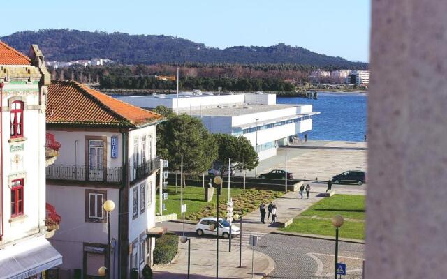 Avenida Central Viana - City and River Apartment