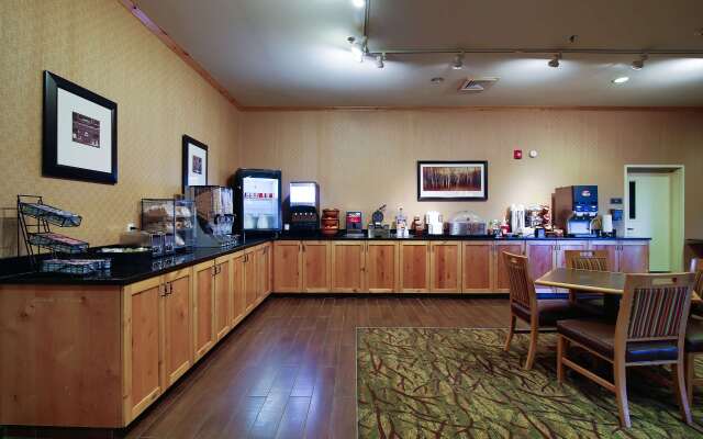 Hawthorn Extended Stay by Wyndham Minot