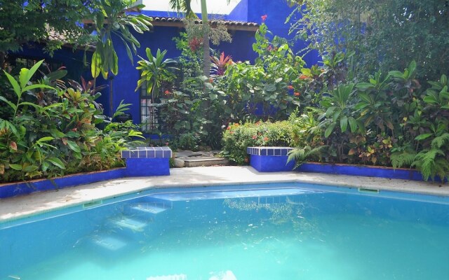 Casa Azul by MDR