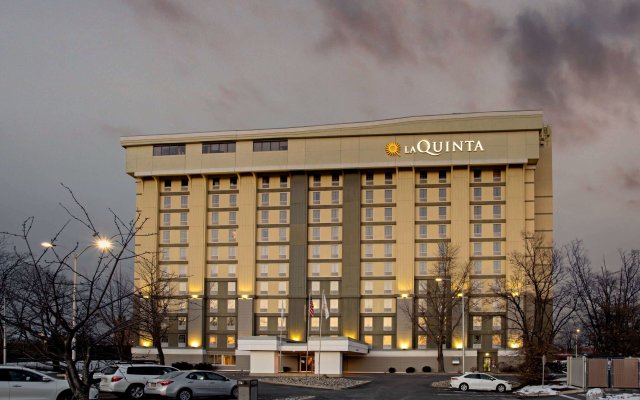 La Quinta Inn & Suites by Wyndham Springfield MA