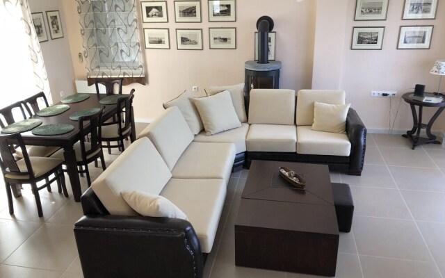 Luxury Villa for 6 Amazing Sea View Pool