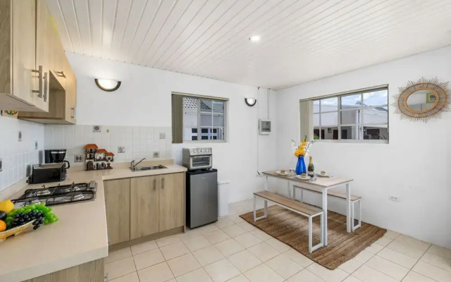 Charming Cunucu Home Pvt Pool Outdoor Kitchen