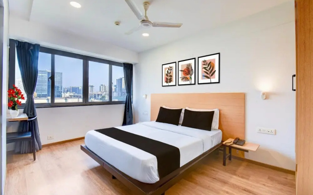 Cozy Deluxe Stays at Balewadi Pune