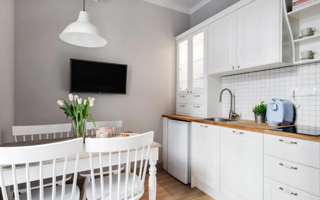 Too-good Apartments