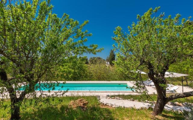 Villa Sessana by BarbarHouse