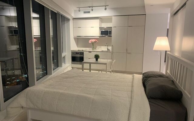 Waterfront York Suites