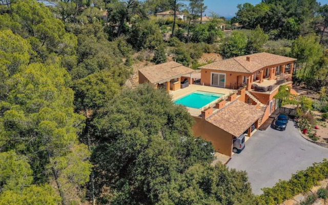 Luxury Property With Private Pool