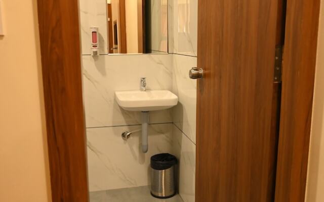 Hotel Embassy INN