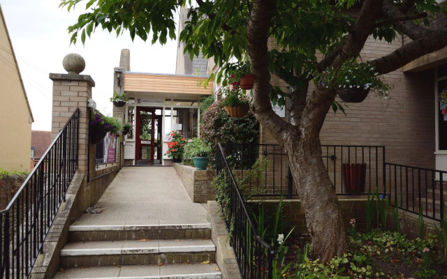 Ludlow Mascall Centre - Hostel