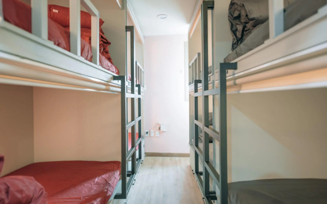 Quartz Hostel