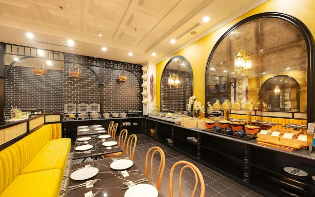 Adora Art Hotel