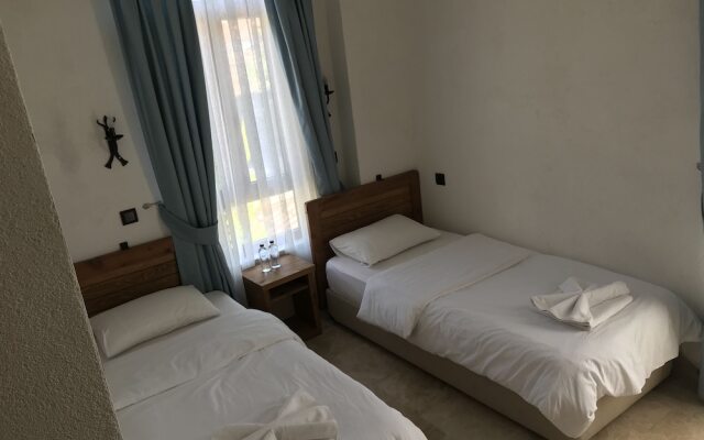 Ucurtma Hotel