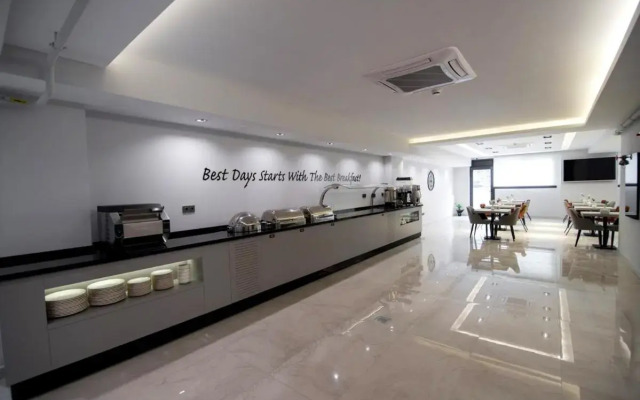 Dovv Hotel