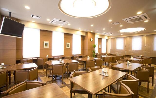 Hotel Route - Inn Omagari Ekimae