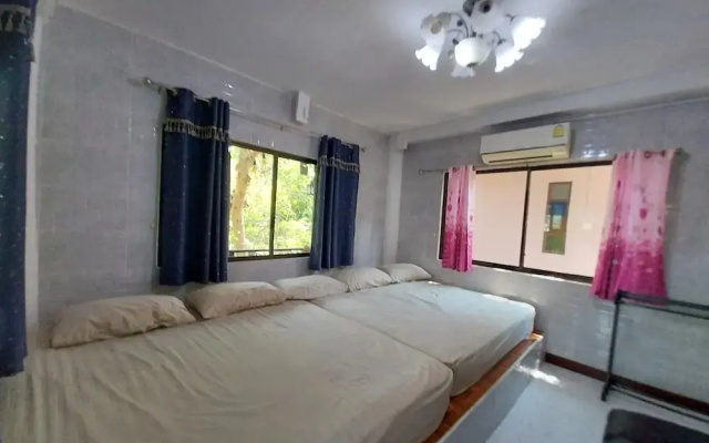 Bamboo River House Kaeng Krachan