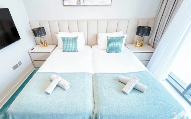 Spacious 3.5 Bedroom Apartment in Burj Royale