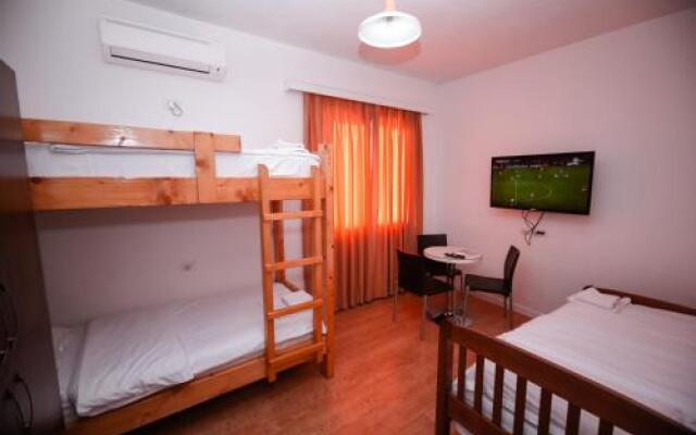 Hostel Elior