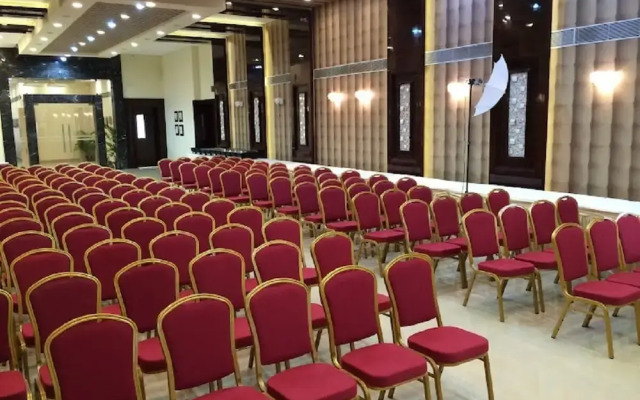 Hotel Sagar Tarang (Berries Group)