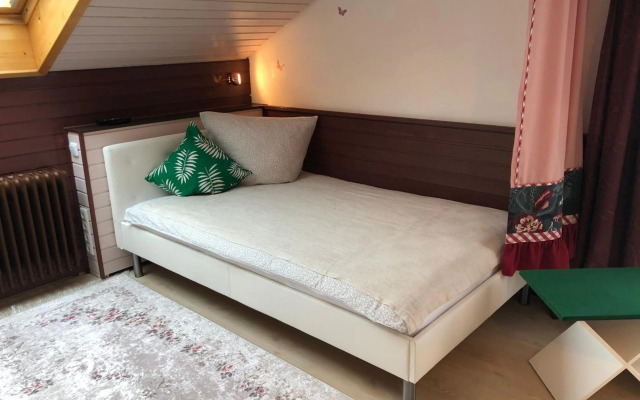 Gemütlich wohnen in Messenähe, Feenzian