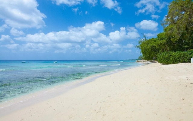 Sunny Vacation Villa 71